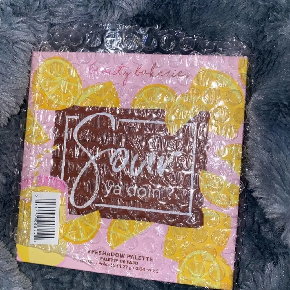 BEAUTY BAKERIE  Sour Ya Doin'? Eyeshadow Palette NWT